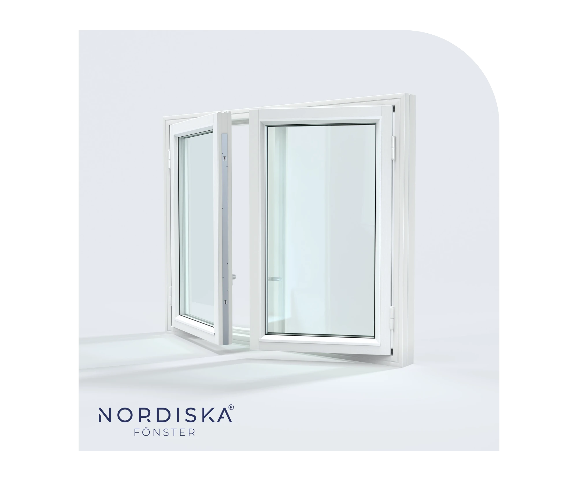 Öppet vitkarmat fönster med klarglas, Nordiska Fönsters logotyp i hörnet.